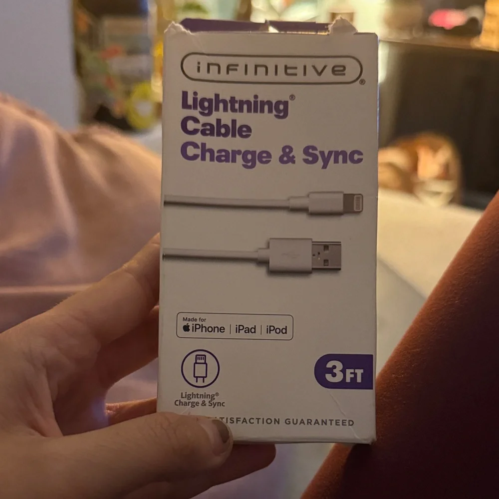 White Lightning Cable Charge & Sync 3FT